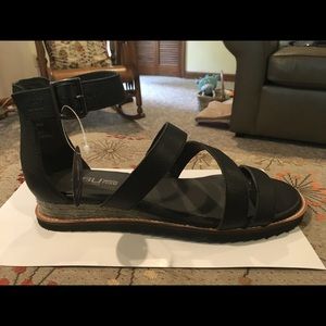 NIB JBU (by Jambu) black sandals.  Size 8.5
